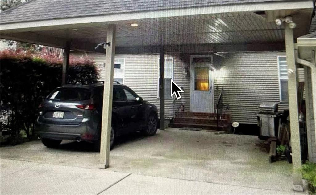 724 E INDEPENDENCE Street