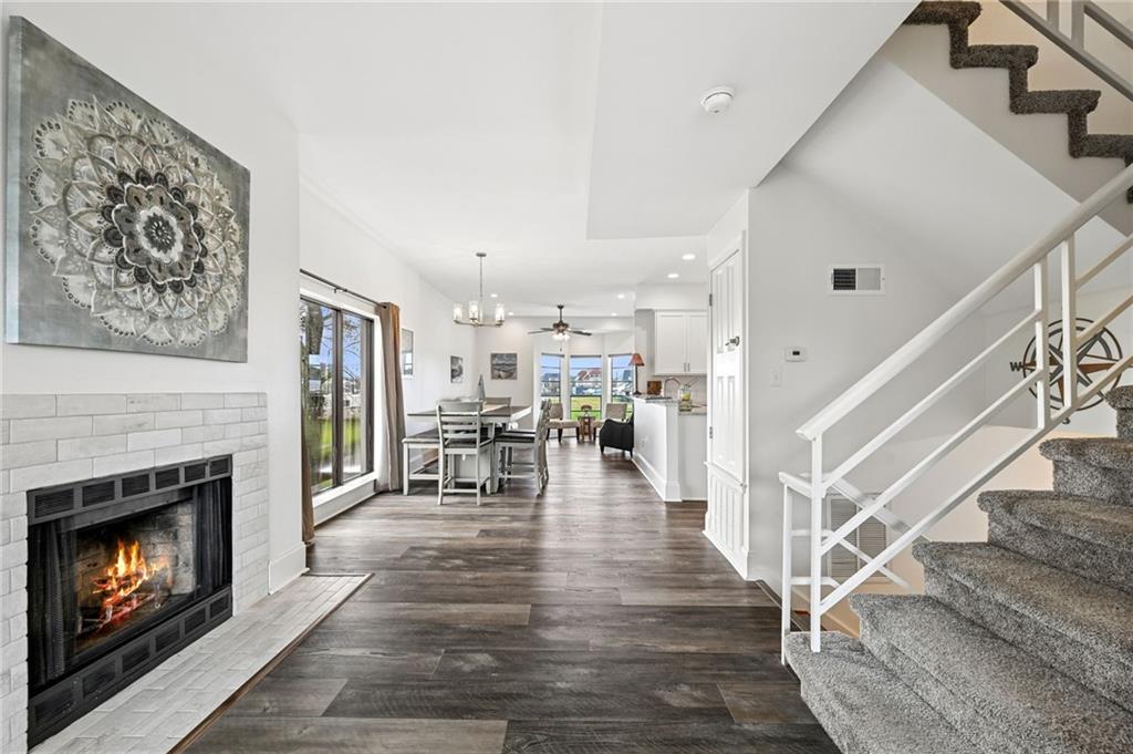 127 E HIGHWAY 22 West1