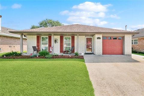 Photo of 1525 HACKBERRY Avenue, Metairie, LA 70001 (MLS # 2559064)