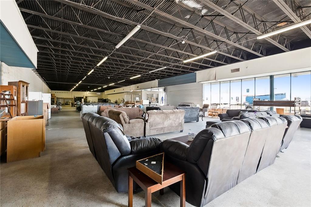 7777 W SAINT BERNARD Highway