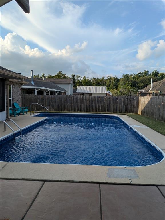 214 HAWTHORN Drive