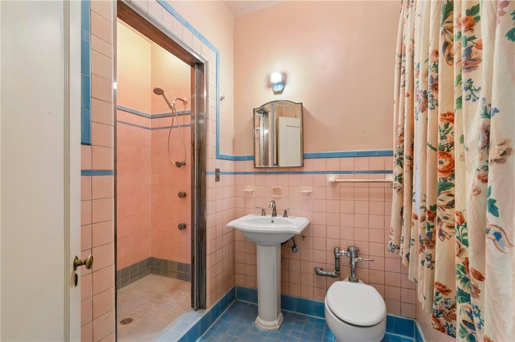 New Orleans, Louisiana, 70125, United States, 5 Bedrooms Bedrooms, ,5 BathroomsBathrooms,Residential,Active,2041770