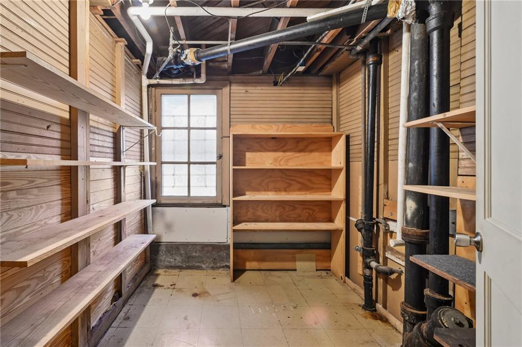 New Orleans, Louisiana, 70125, United States, 5 Bedrooms Bedrooms, ,5 BathroomsBathrooms,Residential,Active,2041770