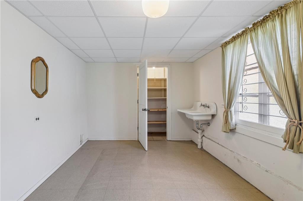 New Orleans, Louisiana, 70125, United States, 5 Bedrooms Bedrooms, ,5 BathroomsBathrooms,Residential,Active,2041770