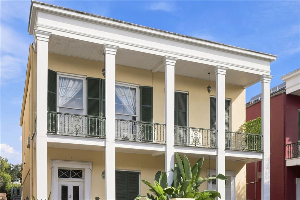 1210 CHARTRES Street 6