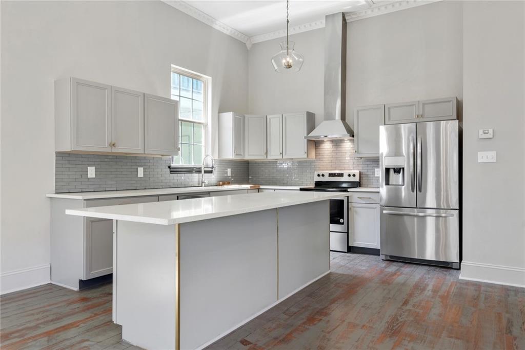 1804 BIENVILLE Street