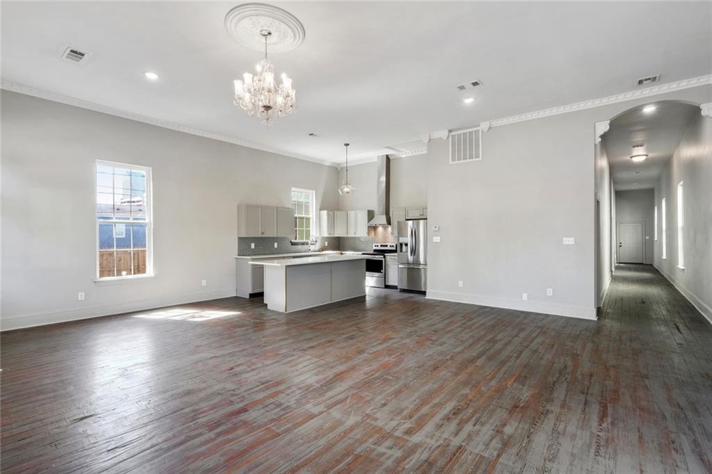 1804 BIENVILLE Street