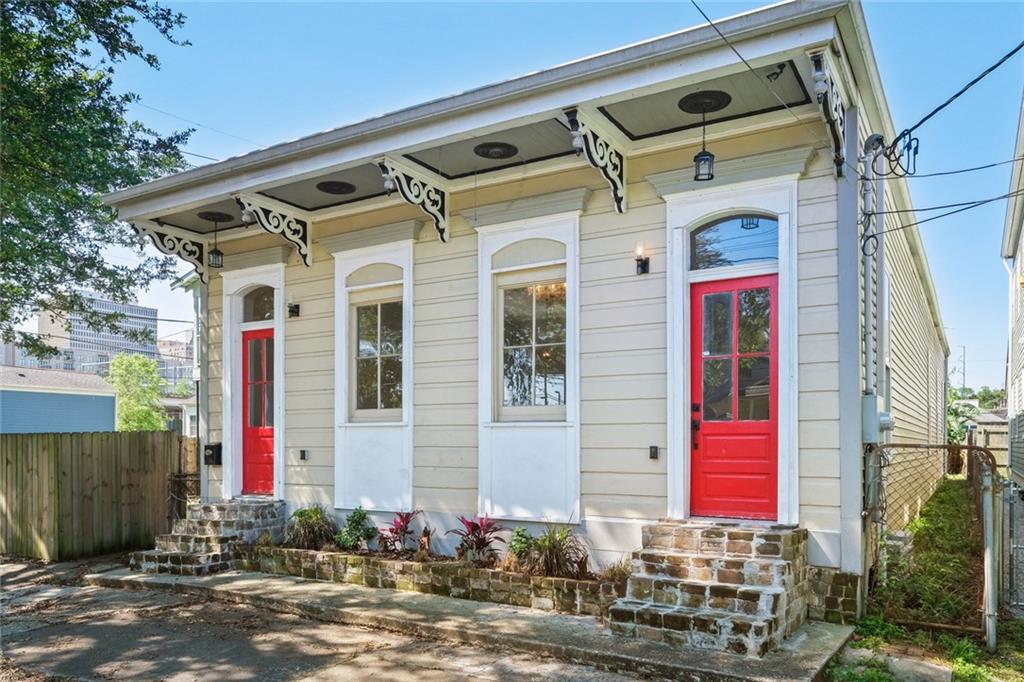 1804 BIENVILLE Street