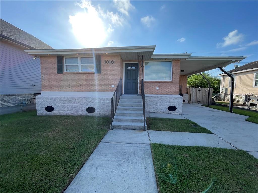 1013 COUGAR Drive