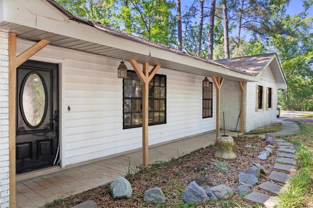 70 HYACINTH Drive