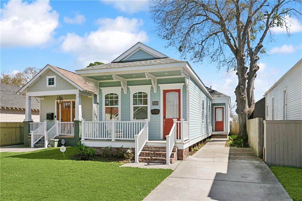 816 MONROE Street