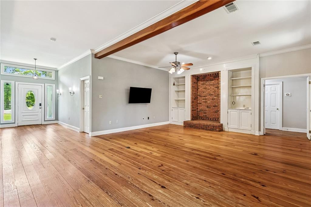 301 SHADY OAK Lane