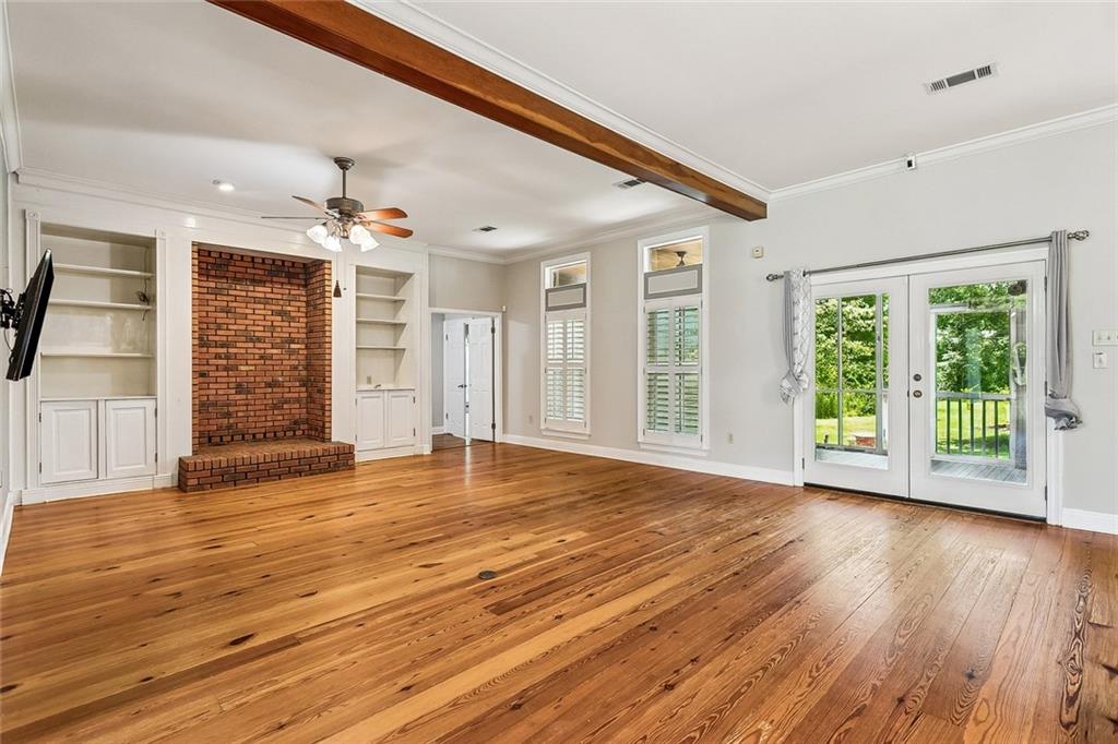 301 SHADY OAK Lane