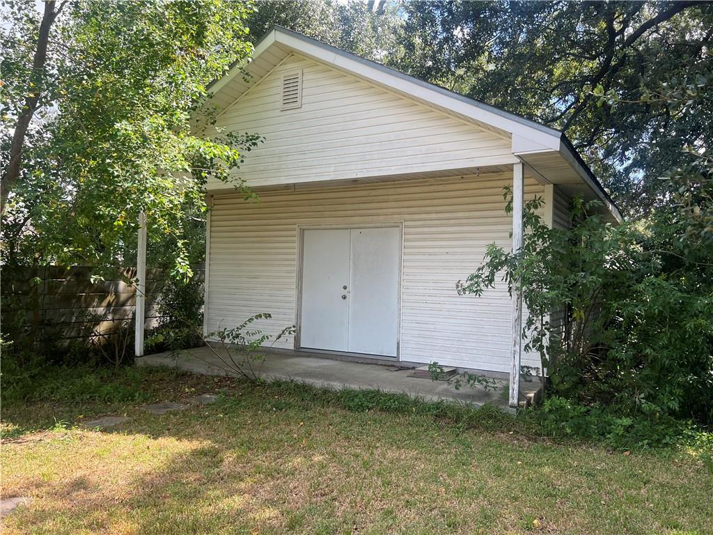 241 LAROUSSINI Street