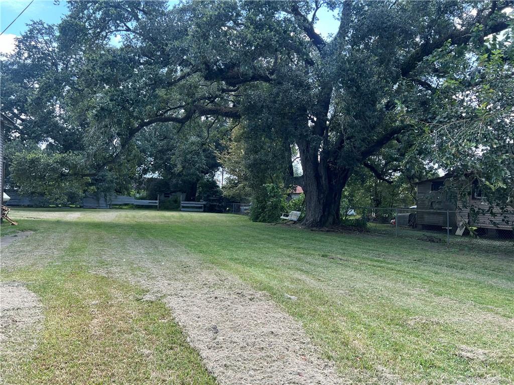 241 LAROUSSINI Street