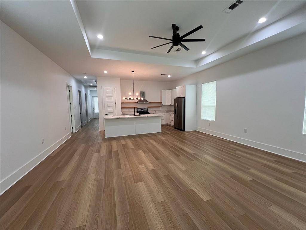 5125 PAULINE Drive