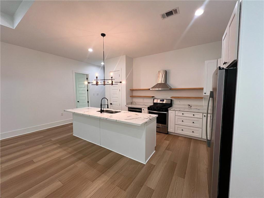 5125 PAULINE Drive