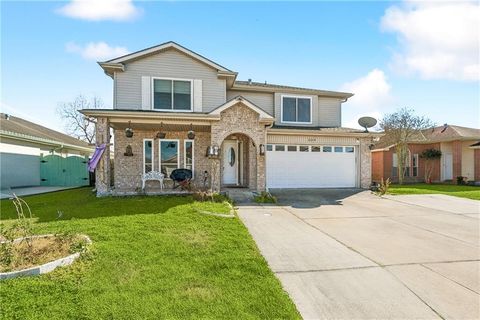 2228 S VILLAGE GREEN Street Harvey LA 70058