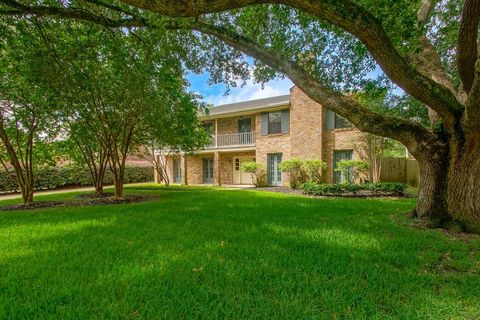 8808 CHRETIEN POINT Place River Ridge LA 70123