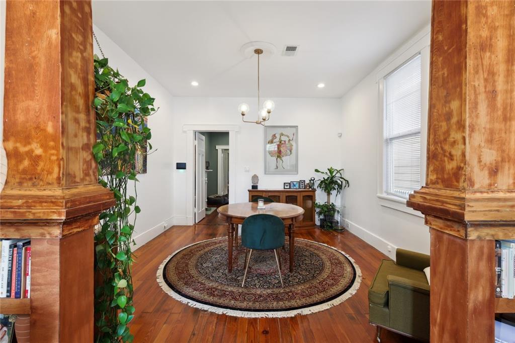 1805 07 ST ROCH Avenue