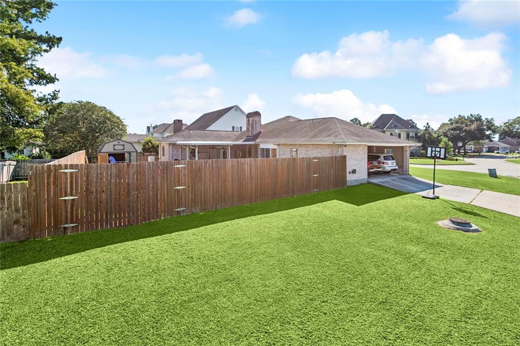 1137 LAKE LOUISE Drive