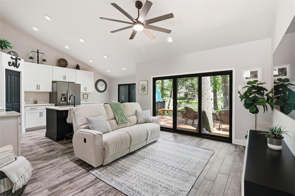 50 N COURT VILLA Drive 50