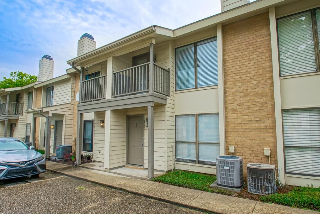 Photo 1 of 16 — 5110 BUTTERCREEK Lane 6, Baton Rouge, LA 70809