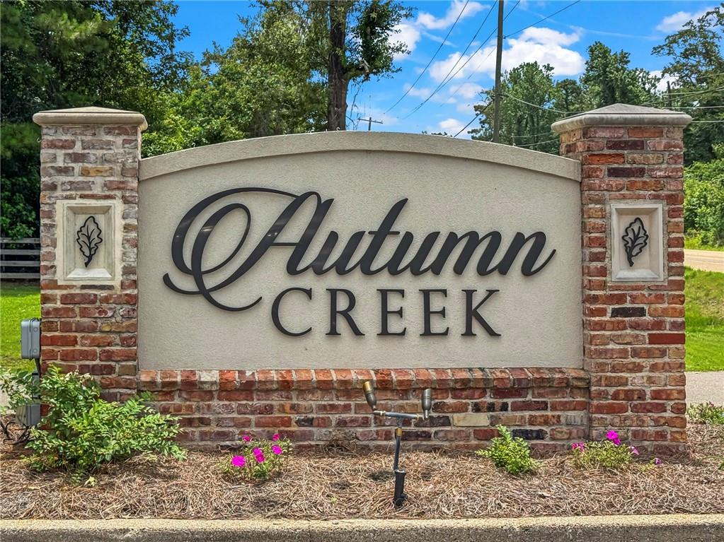 332 AUTUMN CREEK Drive