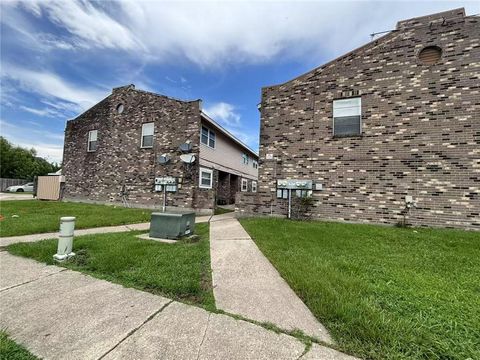 4201 LAC COUTURE Drive Harvey LA 70058