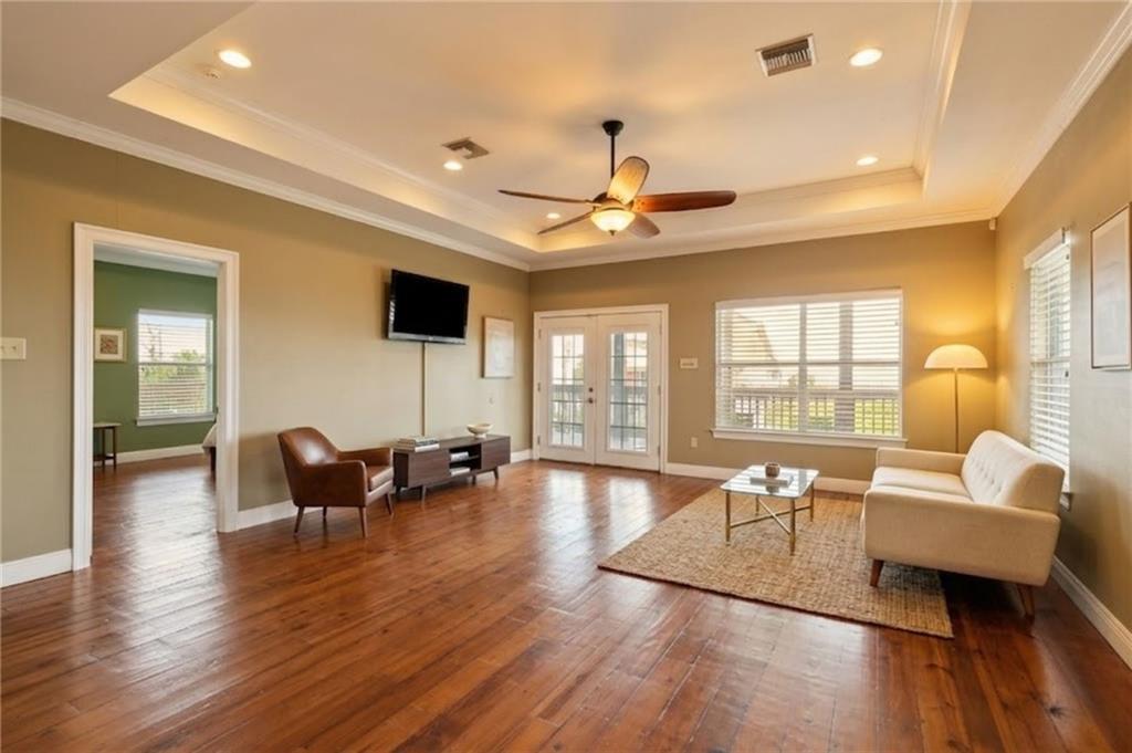 121 PONTCHARTRAIN Road