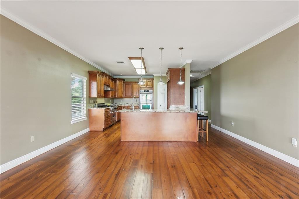 121 PONTCHARTRAIN Road