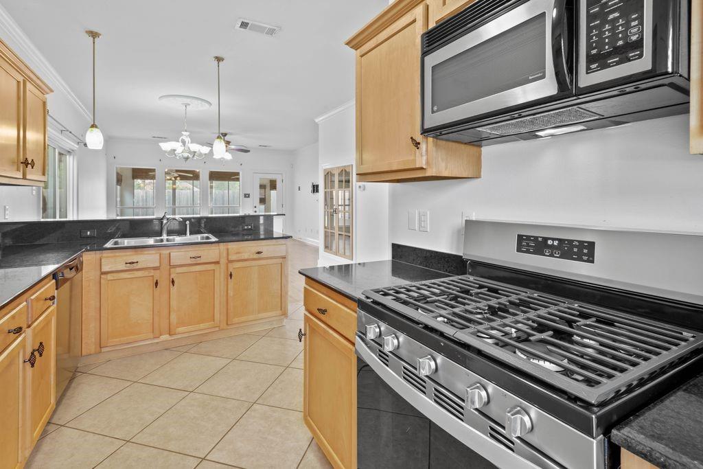 142 EMERALD OAKS Drive