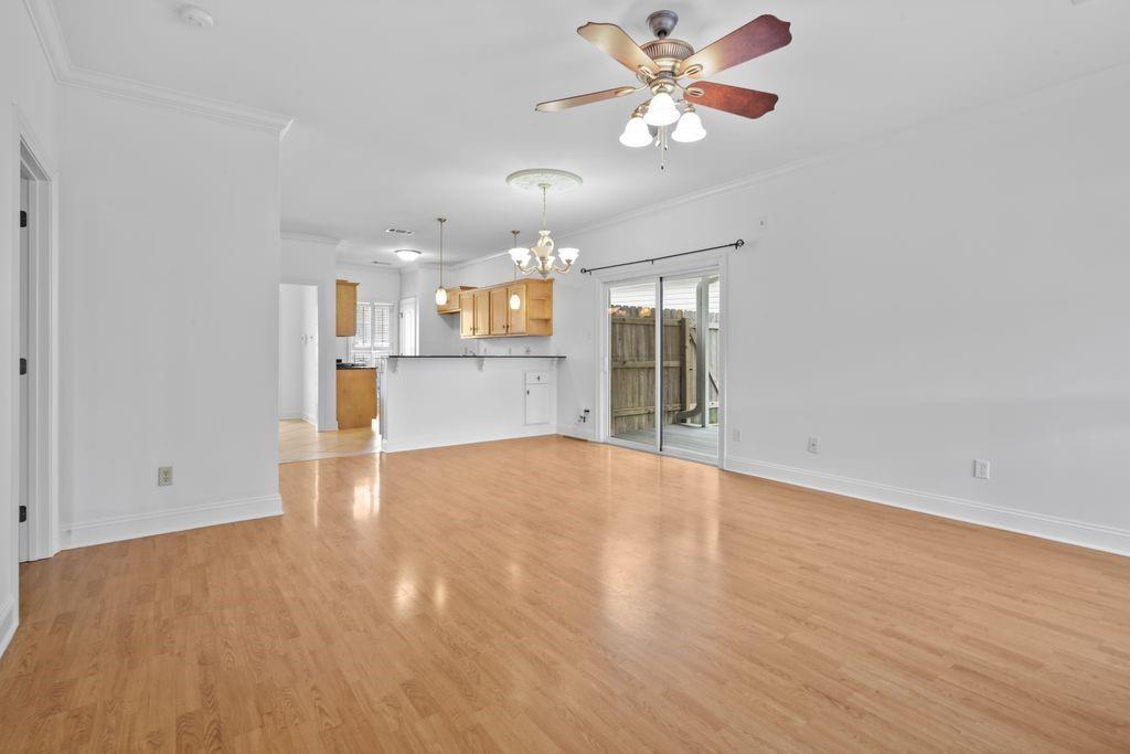 142 EMERALD OAKS Drive