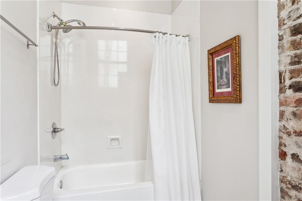 New Orleans, Louisiana 70130, United States, ,Commercial,Active,42601