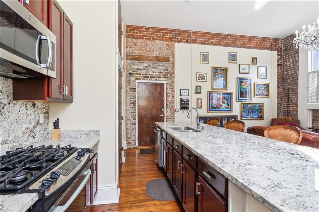 New Orleans, Louisiana 70130, United States, ,Commercial,Active,42601