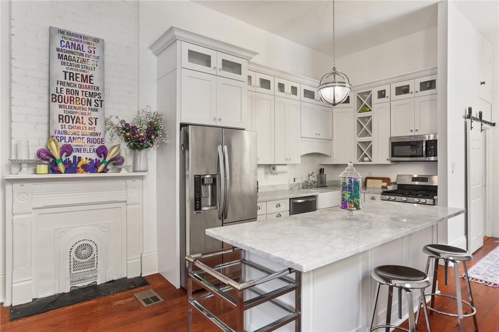 New Orleans, Louisiana 70115, United States, 1 Bedroom Bedrooms, ,1 BathroomBathrooms,Residential,Active,114056