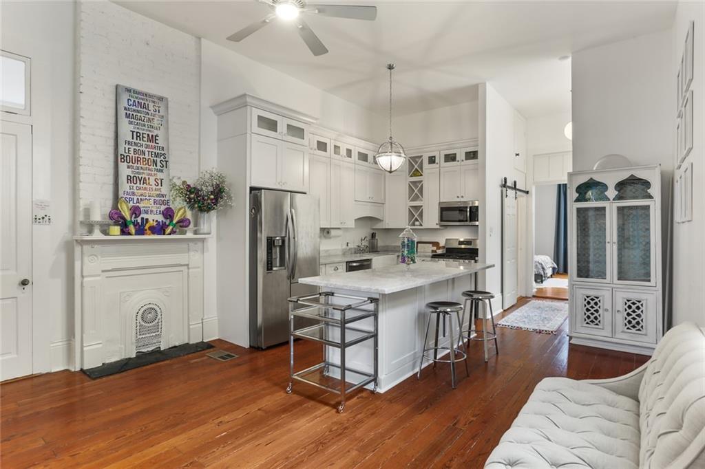 New Orleans, Louisiana 70115, United States, 1 Bedroom Bedrooms, ,1 BathroomBathrooms,Residential,Active,114056
