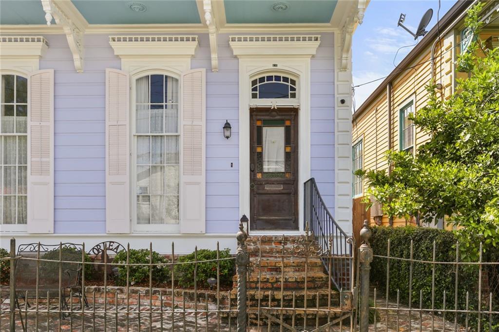 New Orleans, Louisiana 70115, United States, 1 Bedroom Bedrooms, ,1 BathroomBathrooms,Residential,Active,114056