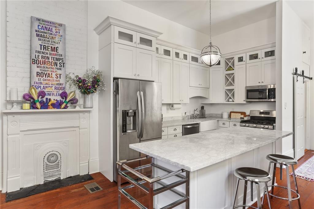 New Orleans, Louisiana 70115, United States, 1 Bedroom Bedrooms, ,1 BathroomBathrooms,Residential,Active,114056