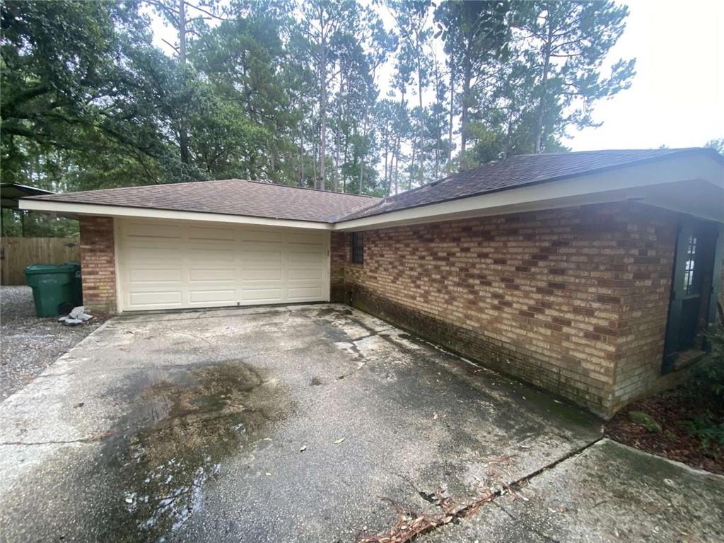 321 N BUCKINGHAM Drive