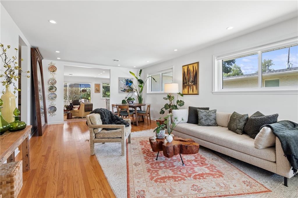 13 CENTRAL Drive