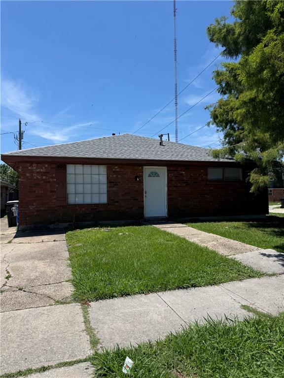 400 E LIBERAUX & LAPLACE Street