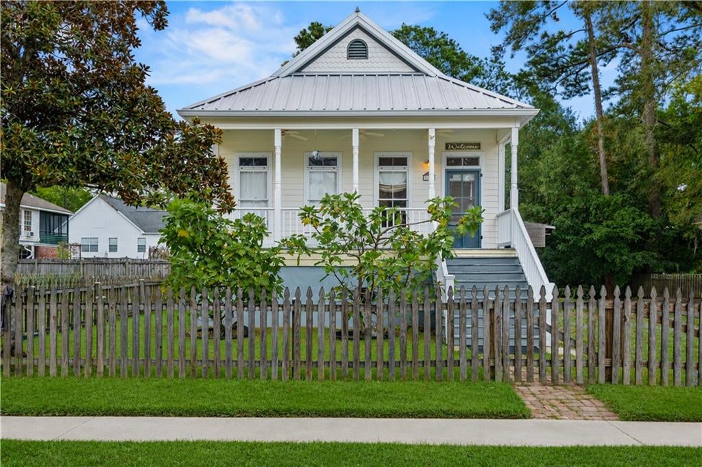 105 5TH Street