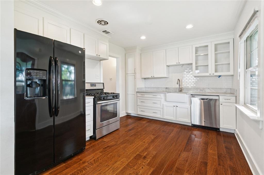 521 MOSS Lane
