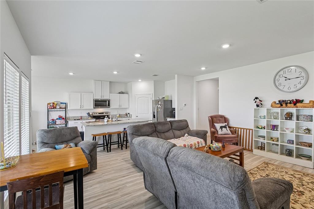 3943 HOOK ISLAND Lane