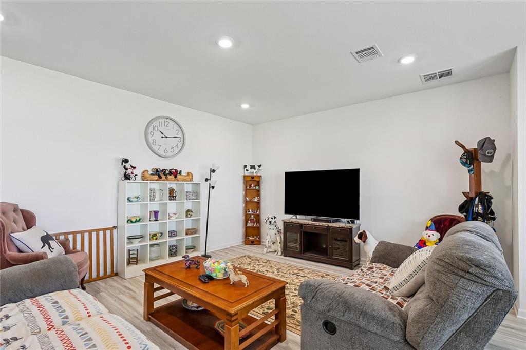 3943 HOOK ISLAND Lane