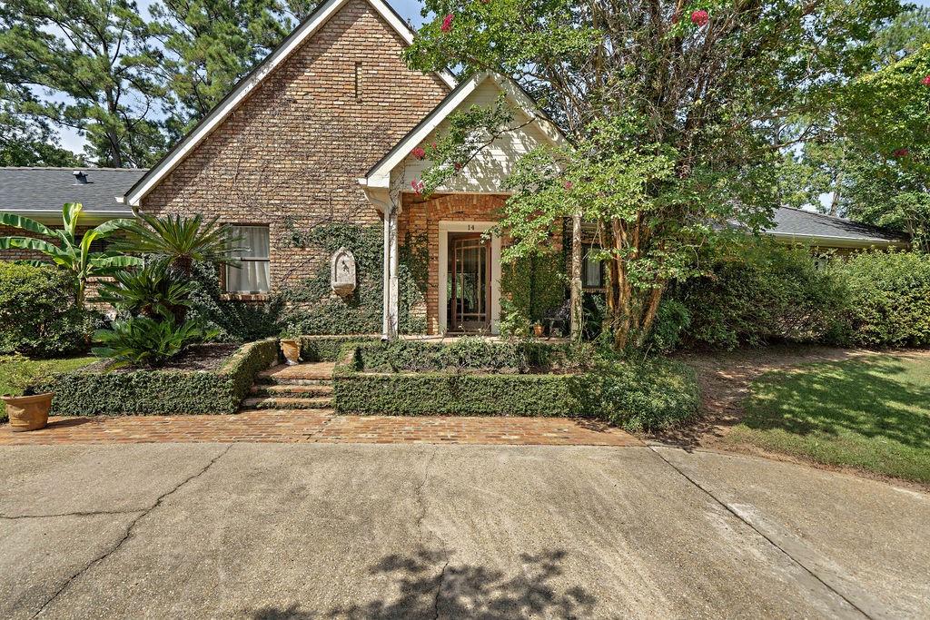 14 RIVERBEND Lane