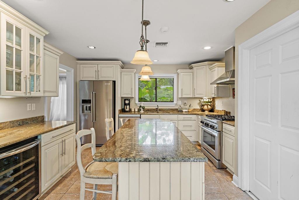 14 RIVERBEND Lane