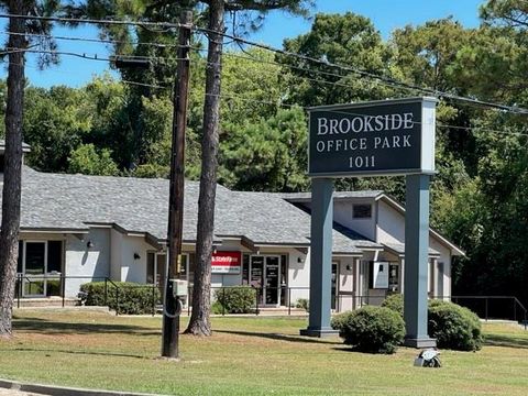 1011 N CAUSEWAY Boulevard 17-20 Mandeville LA 70471