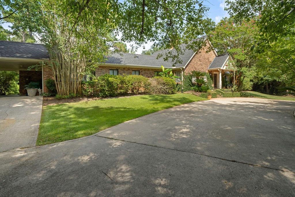 14 RIVERBEND Lane
